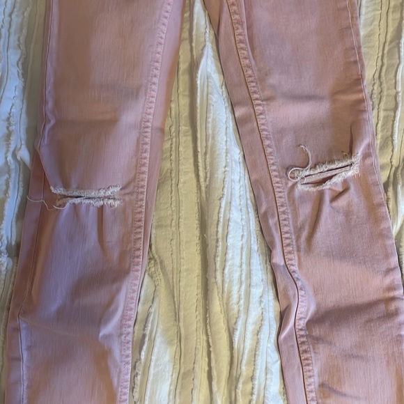 See Gee Why pink skinny jeans with rips in knees size 24 - Picture 3 of 4